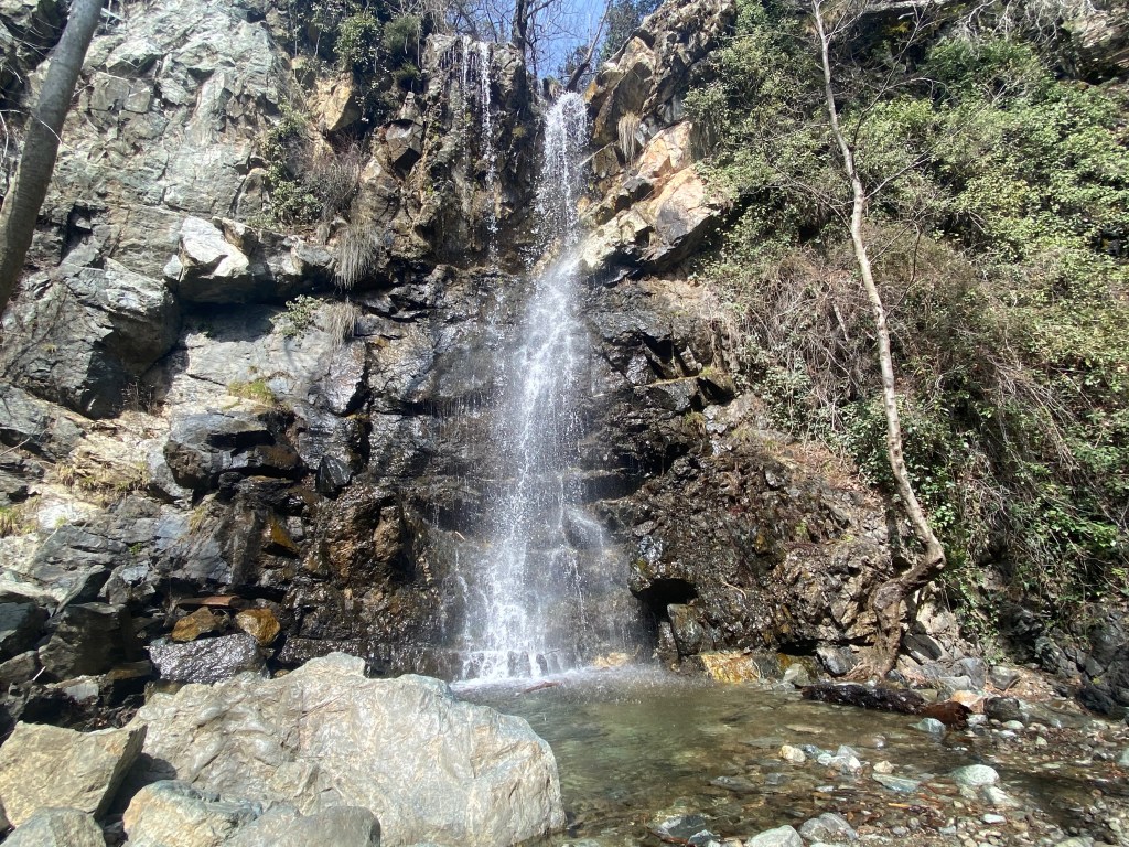 The Caledonian waterfall in PLatres as seen from the landing point just on the side of the trail.